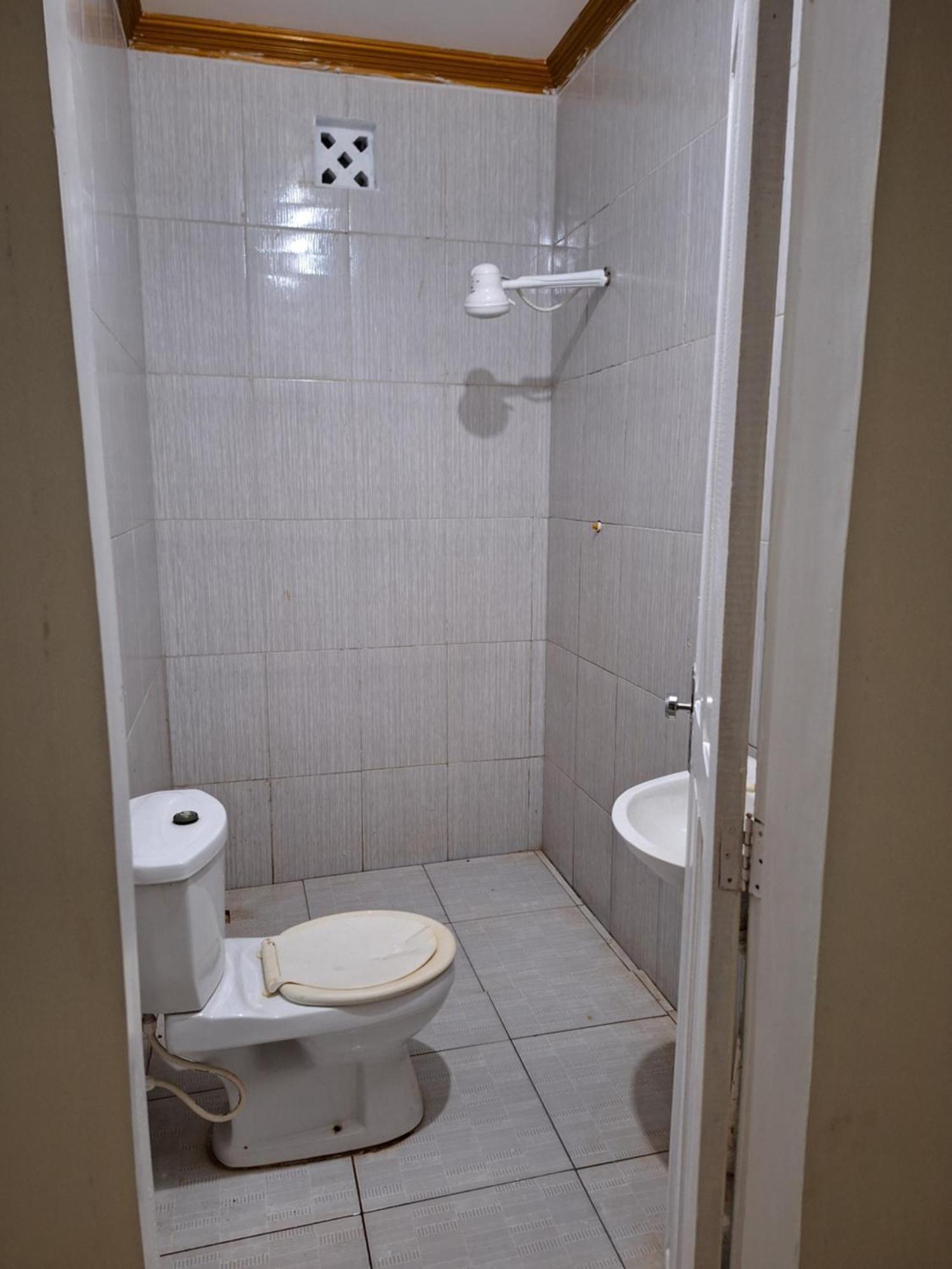 Quarto Triplo Com Banheiro Em Pousada E Restaurante Manaus Eksteriør billede